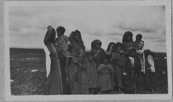 נשים בדואיות עם ילדיהן 1921-1926