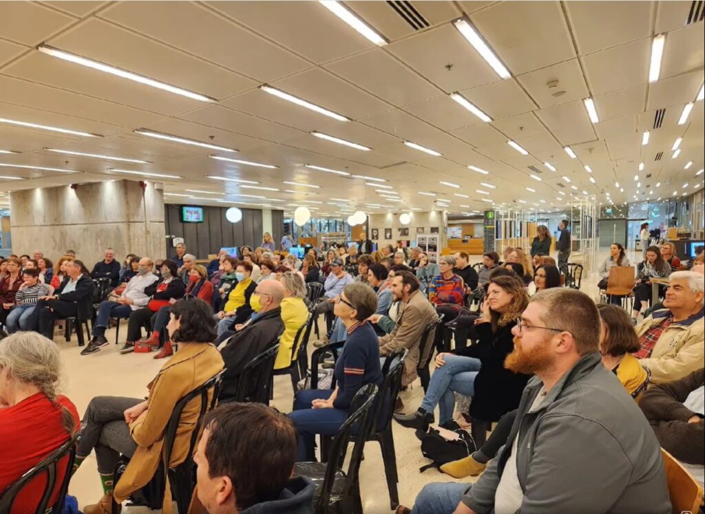 [:en]מרכז תרבות בספרייה תמונת[:]